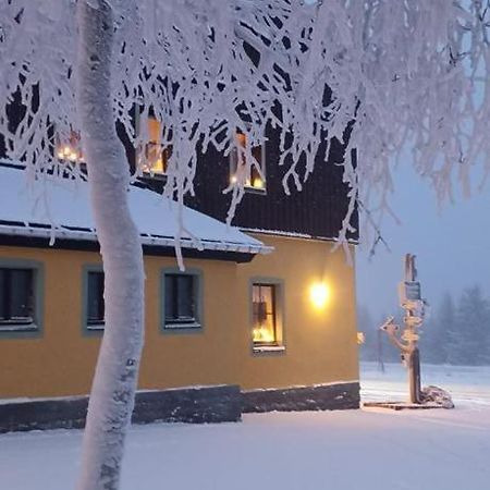 Berggasthof Neues Haus Oberwiesenthal Exterior foto